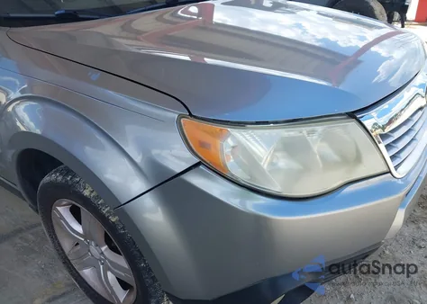 2010 Subaru Forester 2.5X Premium z USA, uszkodzony, nr VIN JF2SH6CC5AH749679